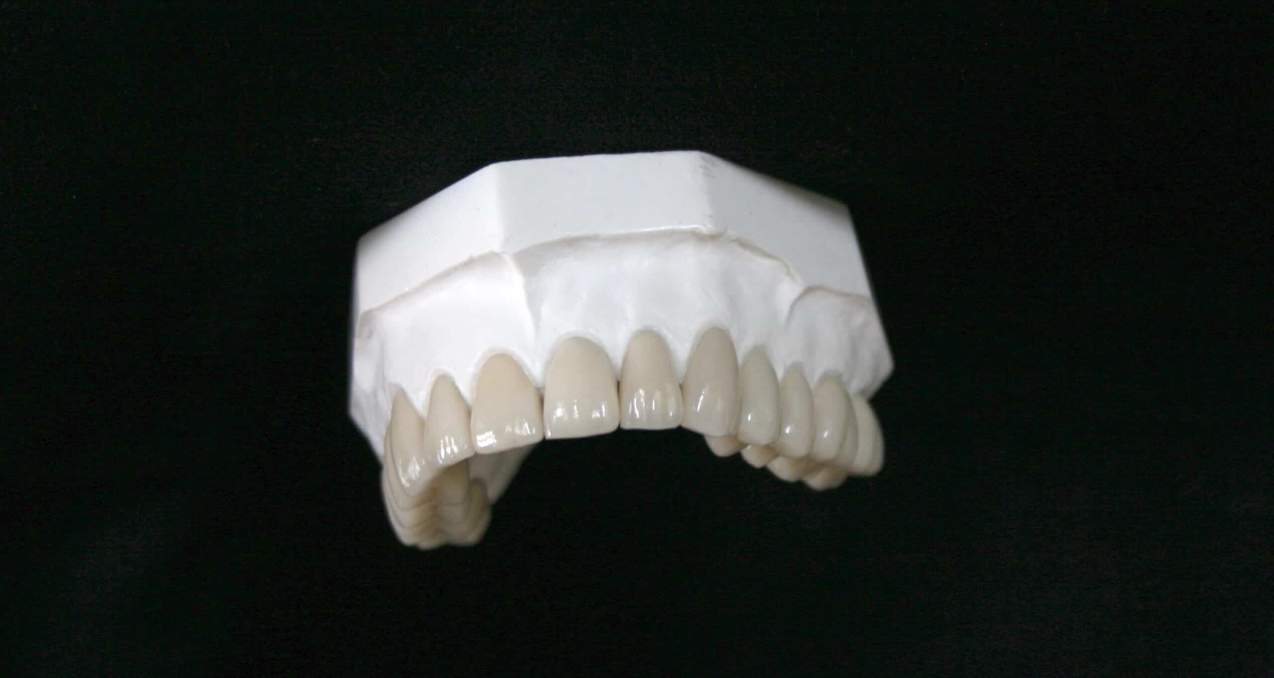Implant dental laboratory image 2