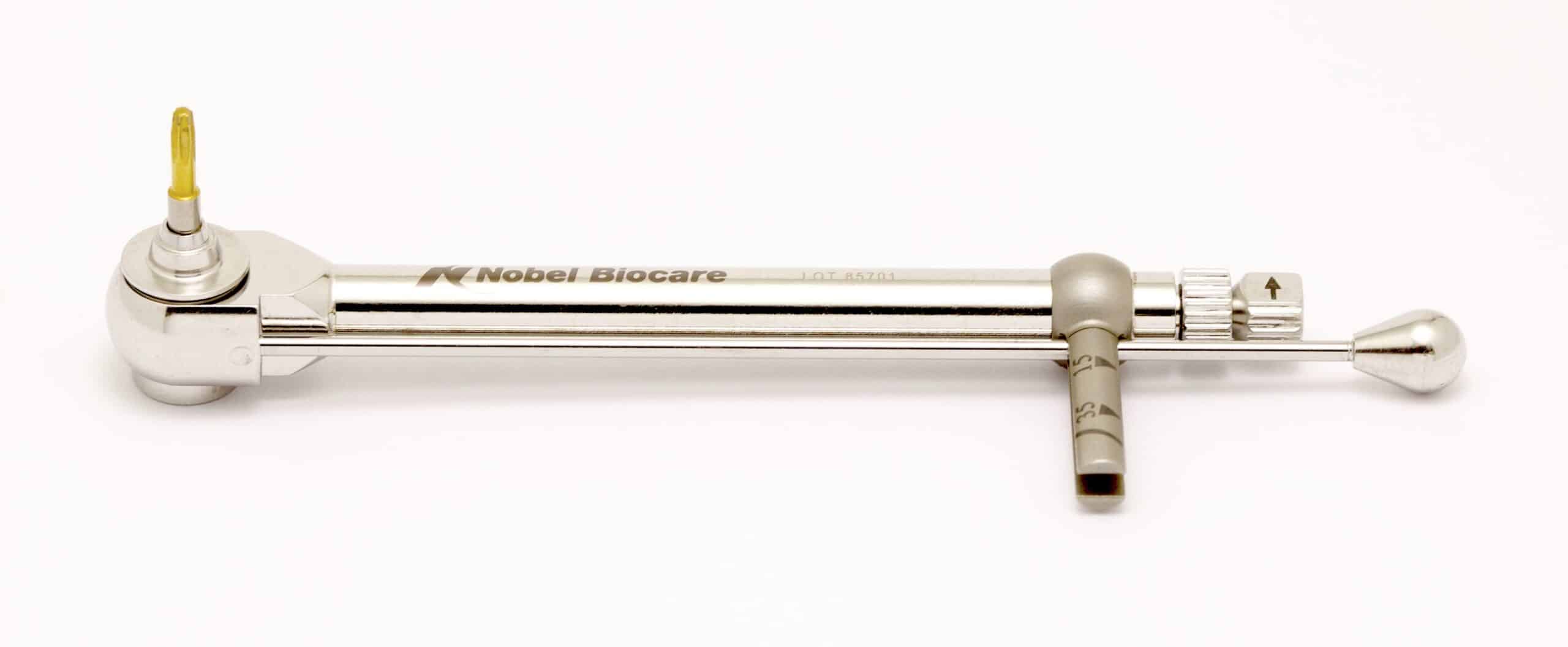 torque wrench image